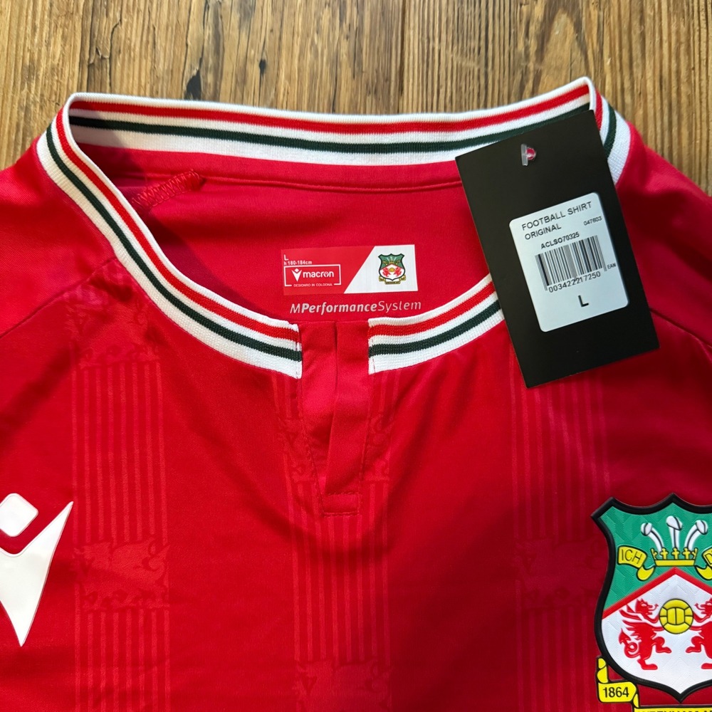 NWT Macron Wrexham AFC Jersey Men Large Red Home FUTBOL Soccer United New - Picture 5 of 13